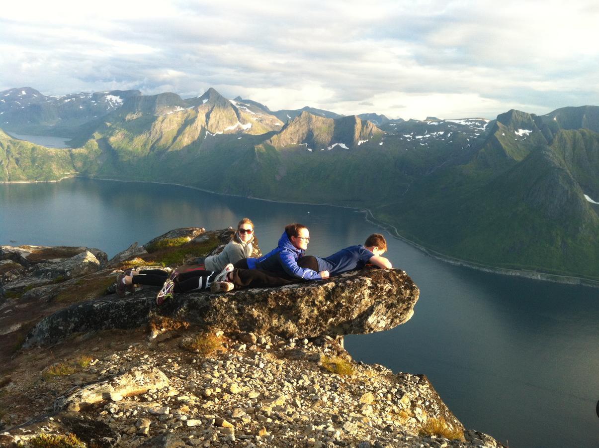 Apartamento Visit Leif At Senja Gibostad Exterior foto